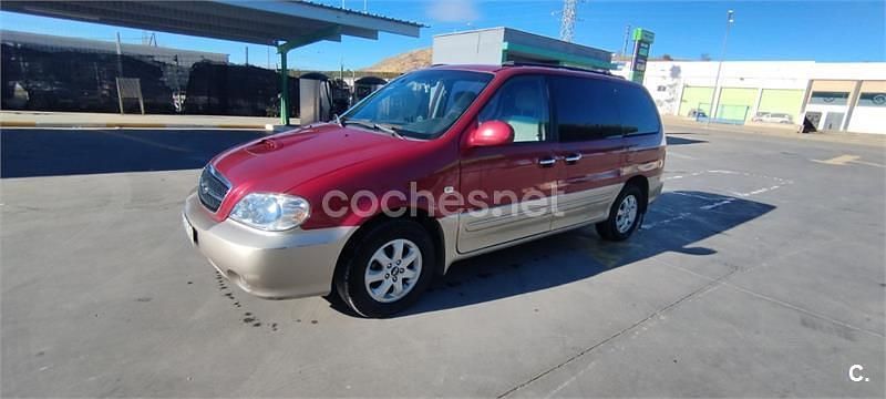 Usado Kia Carnival EX 144 CV (105 kW) 2007 Granate Monovolumen