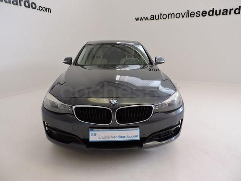 Usado BMW 318 Comfort Edition 143 CV (105 kW) 2015 Gris / plata Berlina