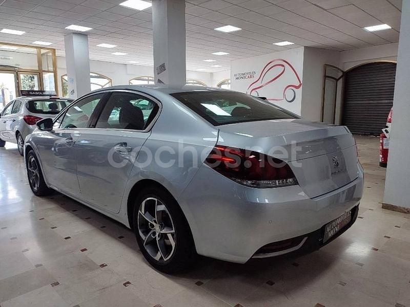 Usado Peugeot 508 Allure 181 CV (133 kW) 2015 Gris / plata Berlina