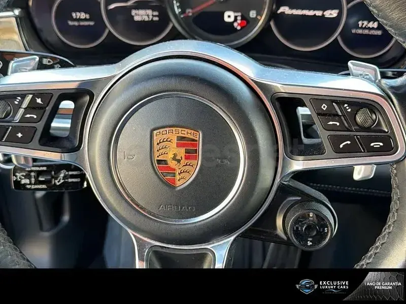Usado Porsche Panamera 4S 422 CV (310 kW) 2017 Gris / plata Utilitario