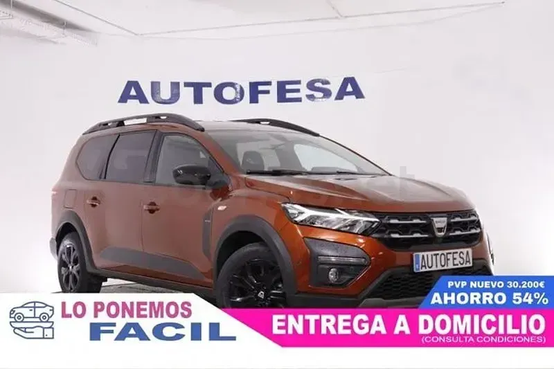 Używany Dacia Jogger Extreme 100 KM (73 kW) 2022 Czerwony Minivan
