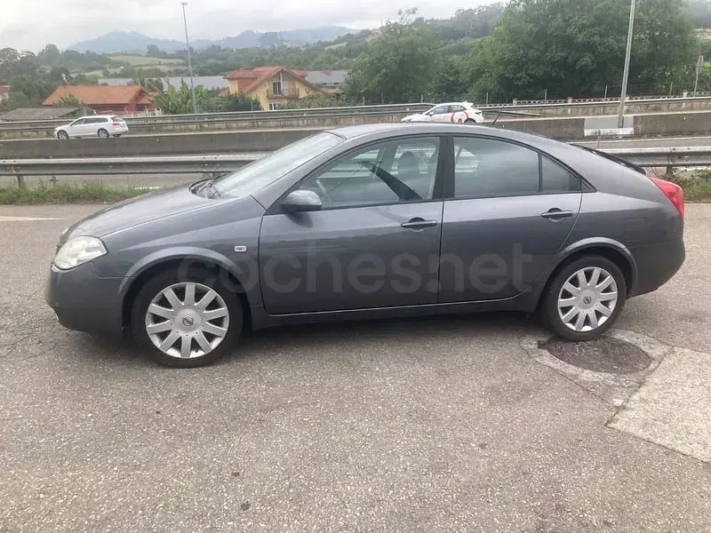 Usado Nissan Primera Acenta 116 CV (85 kW) 2005 Gris / plata Berlina