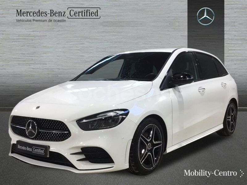 Blanco polar pintura unicolor Usado 2023 Mercedes B200 AMG line Monovolumen | 35.300 € (Un poco caro) - Imagen 1/4