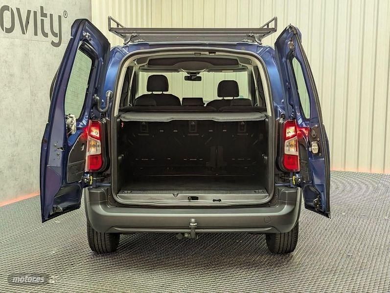 Usado Peugeot Rifter Active 102 CV (75 kW) 2021 Azul Monovolumen