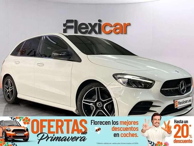 Usado Mercedes B200 150 CV (110 kW) 2023 Blanco Monovolumen
