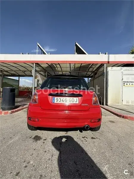 Usado Mini Cooper D 110 CV (80 kW) 2008 Rojo Utilitario