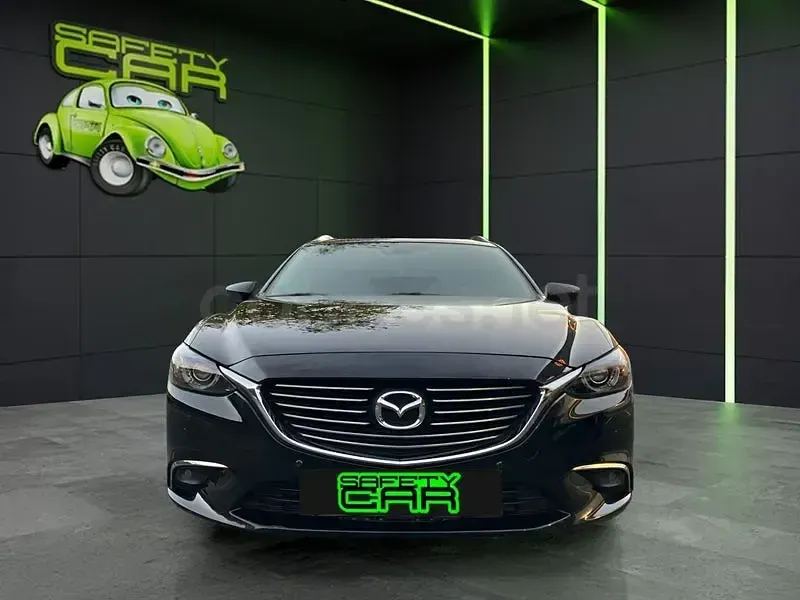 Usado Mazda 6 Style 150 CV (110 kW) 2015 Negro Familiar