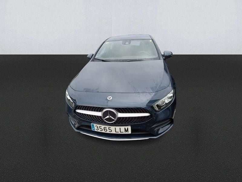 Usado Mercedes A180 116 CV (85 kW) 2020 Azul Utilitario
