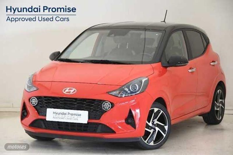 Usado Hyundai i10 84 CV (61 kW) 2021 Tomato red bitono Utilitario