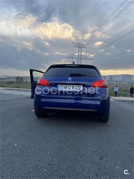 Usado Peugeot 308 Style 130 CV (95 kW) 2019 Azul Berlina