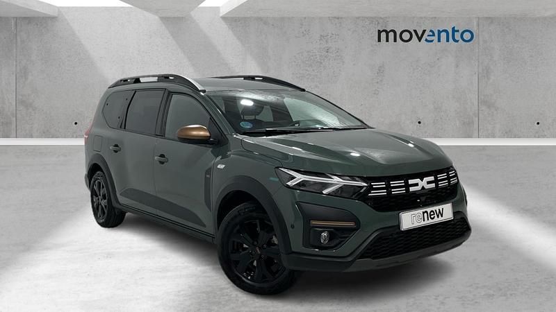 Verde Usado 2025 Dacia Jogger Extreme Monovolumen | 24.900 € (Precio justo) - Imagen 1/4