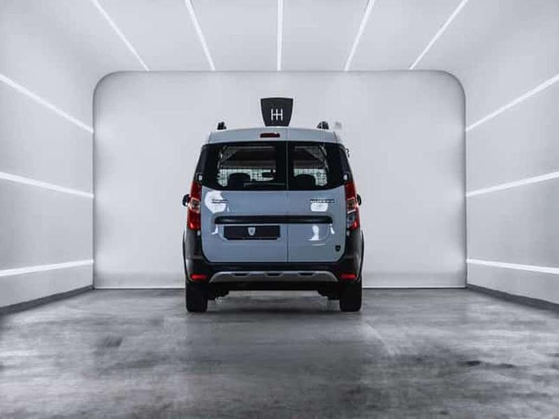 Usado Dacia Dokker Stepway 95 CV (69 kW) 2016 Blanco Monovolumen