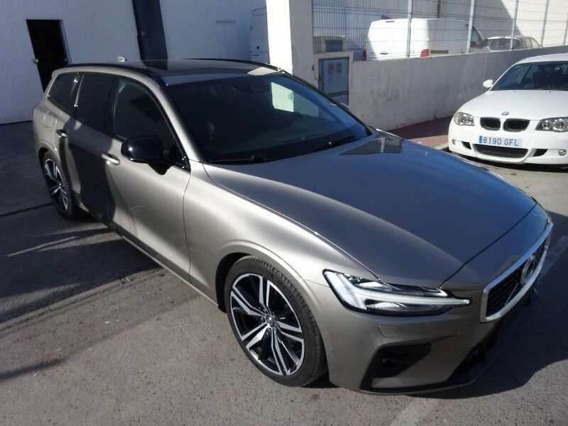 Usado Volvo V60 R-Design 190 CV (139 kW) 2020 Gris Familiar