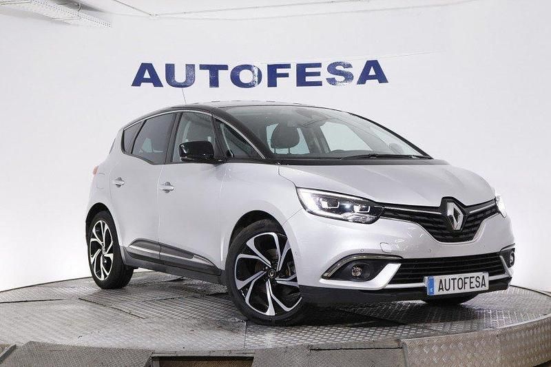 Usado Renault Scénic IV Intens 120 CV (88 kW) 2020 Plateado Monovolumen