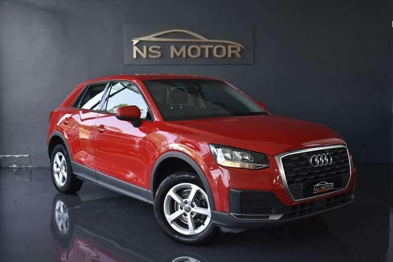 Usado Audi Q2 Advanced Plus 116 CV (85 kW) 2018 Rojo SUV