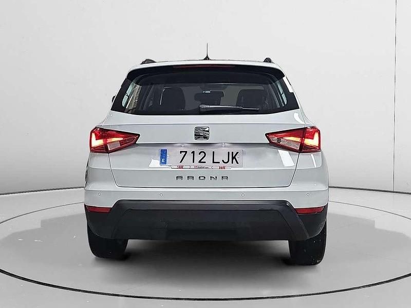 Usado Seat Arona Reference 95 CV (69 kW) 2020 Blanco SUV