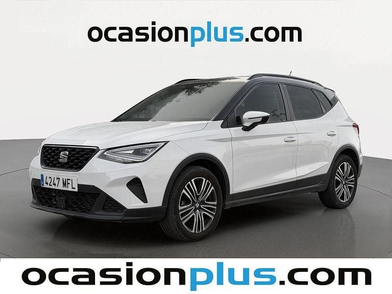 Usado Seat Arona Style 110 CV (80 kW) 2023 Blanco SUV