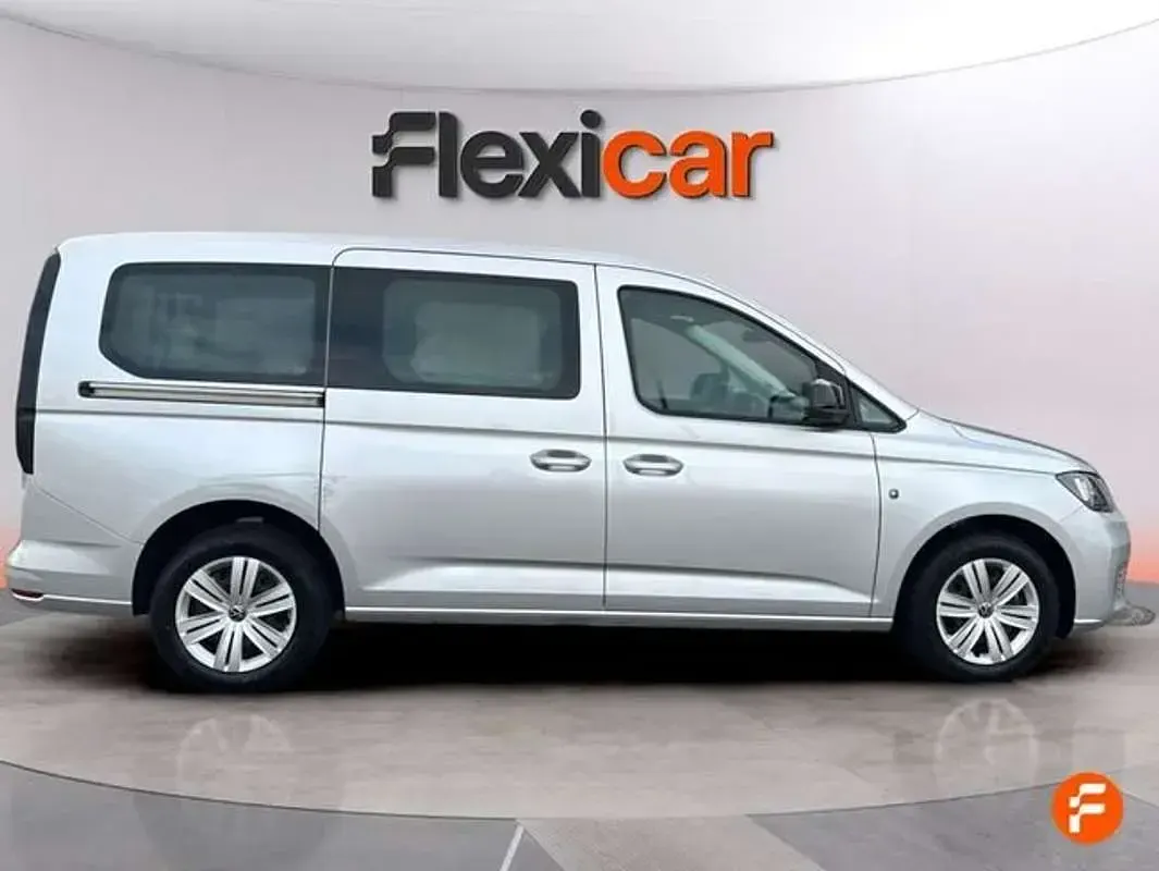 Begagnad VW Caddy Maxi 122 HK (89 kW) 2024 Grå Minibuss