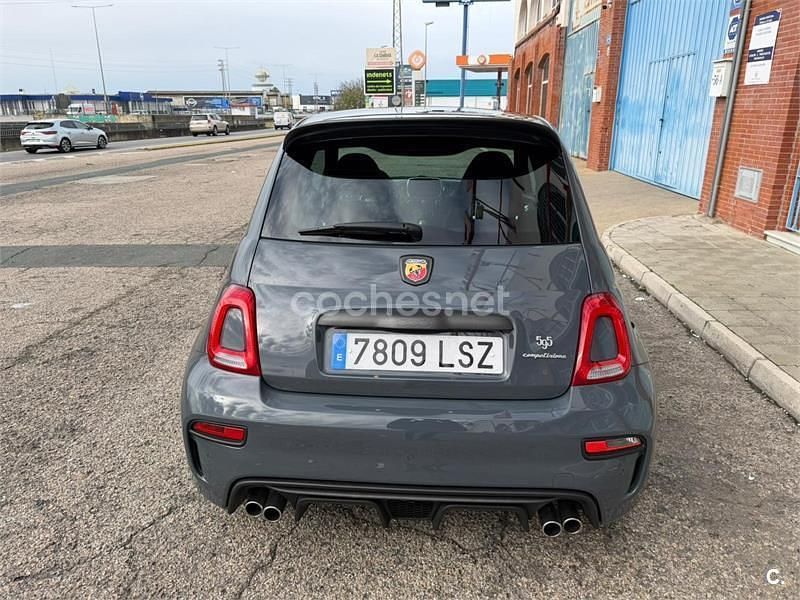 Usado Abarth 595 Competizione 180 CV (132 kW) 2021 Gris / plata Berlina