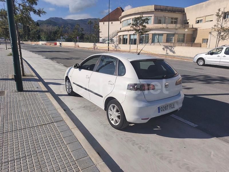 Usado Seat Ibiza Reference 80 CV (58 kW) 2007 Blanco Berlina