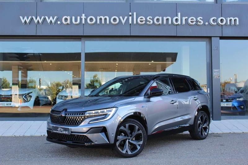 Gris Usado 2023 Renault Austral Techno Esprit Alpine SUV | 30.500 € (Un poco caro) - Imagen 1/4