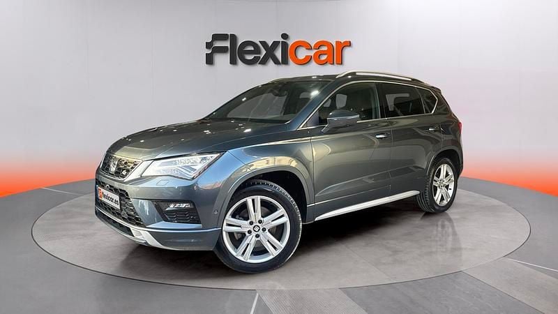 Usado Seat Ateca 4Drive 190 CV (139 kW) 2019 Gris SUV