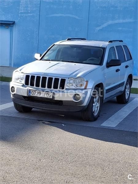 Usado Jeep Grand Cherokee Laredo 218 CV (160 kW) 2006 Gris / plata SUV