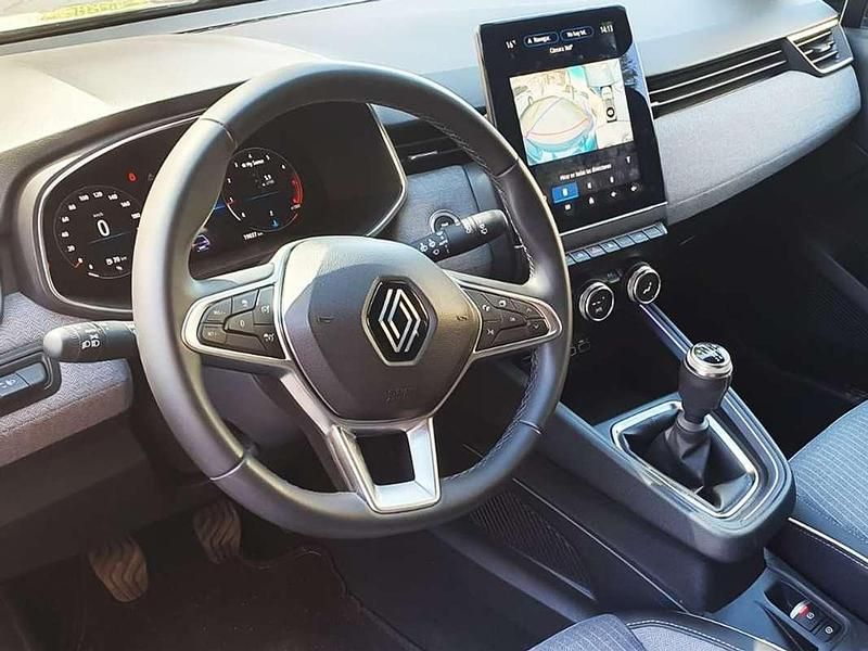 Usado Renault Clio V Techno 91 CV (66 kW) 2024 Azul Utilitario