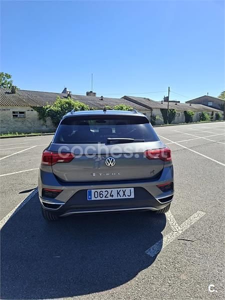 Usado VW T-Roc Advance 150 CV (110 kW) 2019 Gris / plata SUV