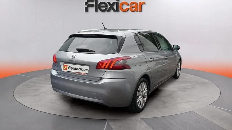 Usado Peugeot 308 Style 131 CV (96 kW) 2020 Gris Utilitario