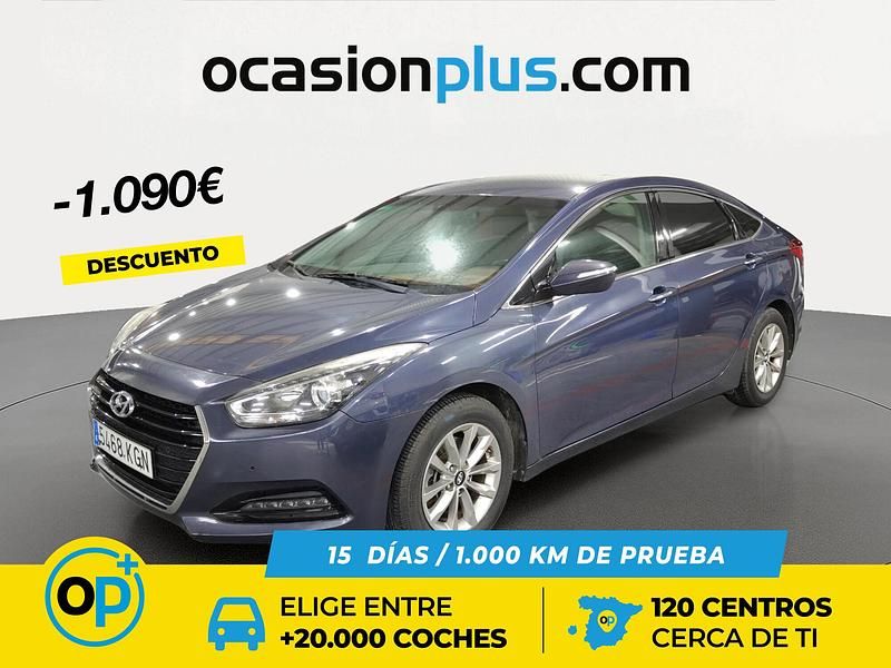Usado Hyundai i40 115 CV (84 kW) 2018 Azul Berlina
