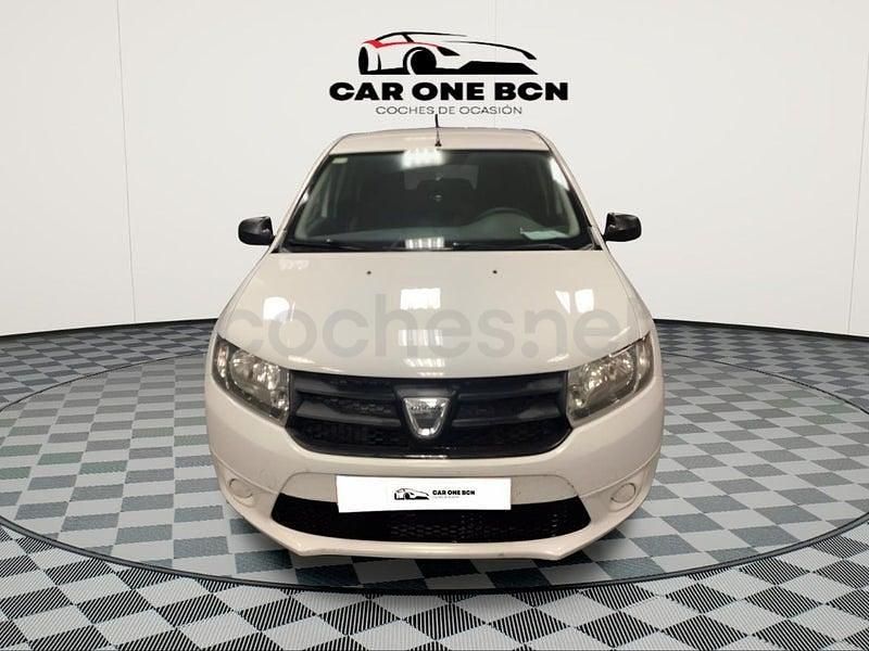 Usado Dacia Sandero Ambiance 75 CV (55 kW) 2015 Blanco Berlina