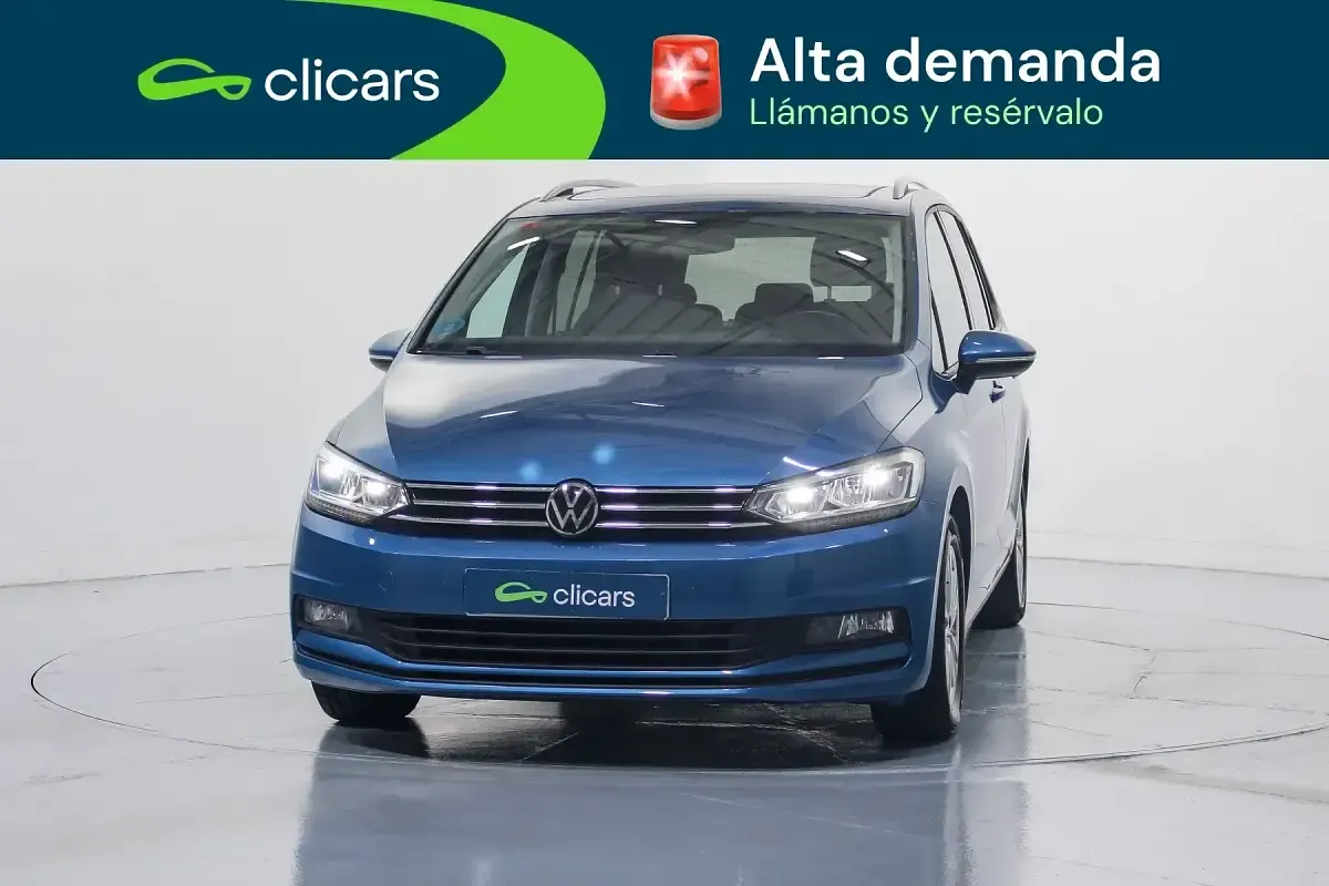 Usado VW Touran Advance 150 CV (110 kW) 2021 Azul Monovolumen