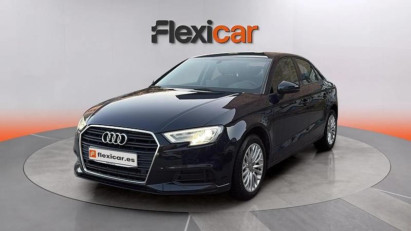 Używany Audi A3 Premium 116 KM (85 kW) 2018 Niebieski Sedan/Limuzyna