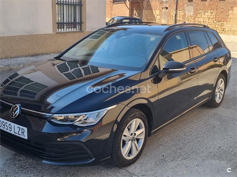 Usado VW Golf VIII Life 115 CV (84 kW) 2021 Negro Berlina