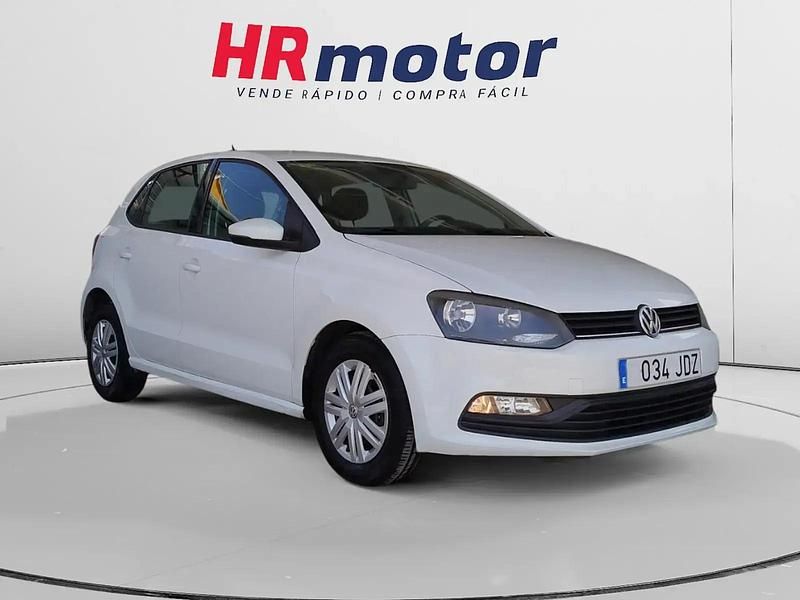 Blanco Usado 2015 VW Polo Edition Utilitario | 8810 € (Precio justo) - Imagen 1/4