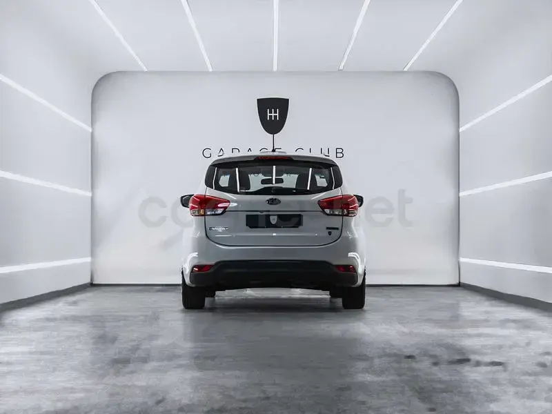 Usado Kia Carens 116 CV (85 kW) 2015 Blanco Monovolumen