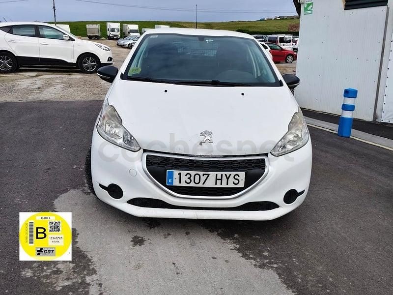 Usado Peugeot 208 Access 68 CV (50 kW) 2014 Blanco Utilitario
