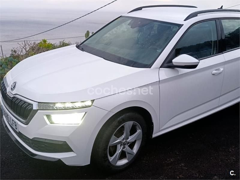 Usado Skoda Kamiq Ambition 95 CV (69 kW) 2020 Blanco SUV