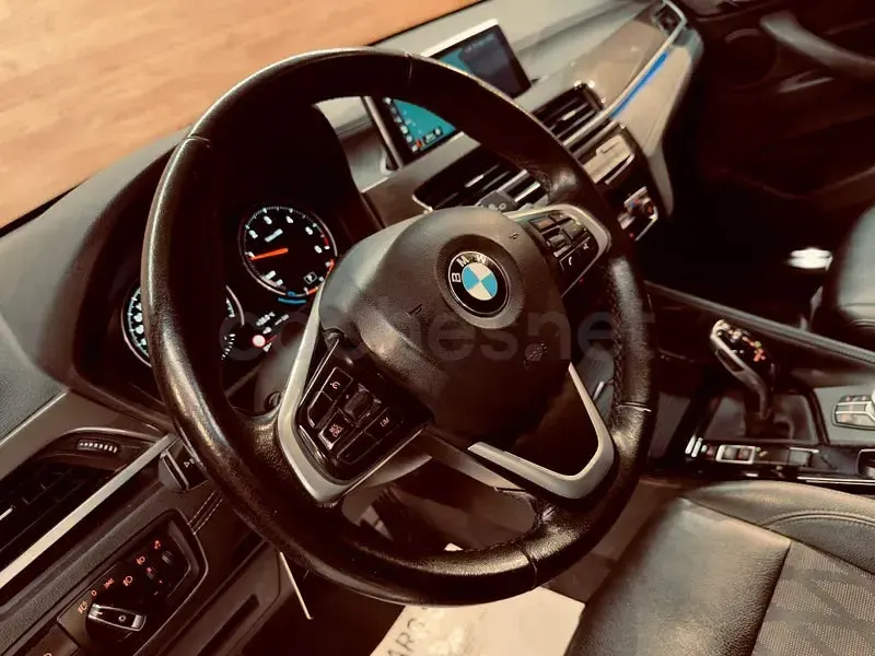Usado BMW X1 xLine 150 CV (110 kW) 2020 Gris / plata SUV