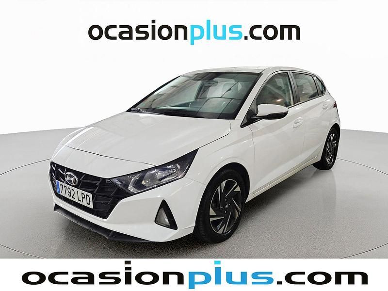 Usado Hyundai i20 84 CV (61 kW) 2021 Blanco Utilitario