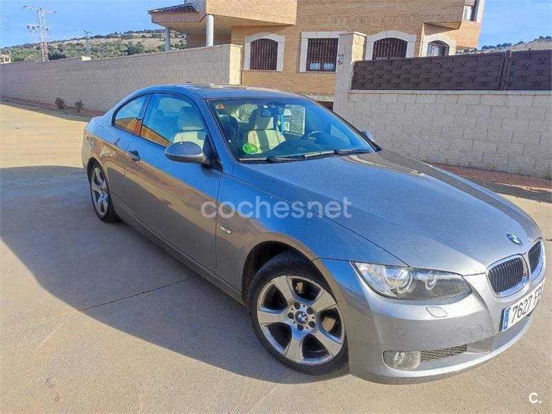Gris / plata Usado 2007 BMW 320 Coupe | 10.500 € (Precio justo) - Imagen 1/4