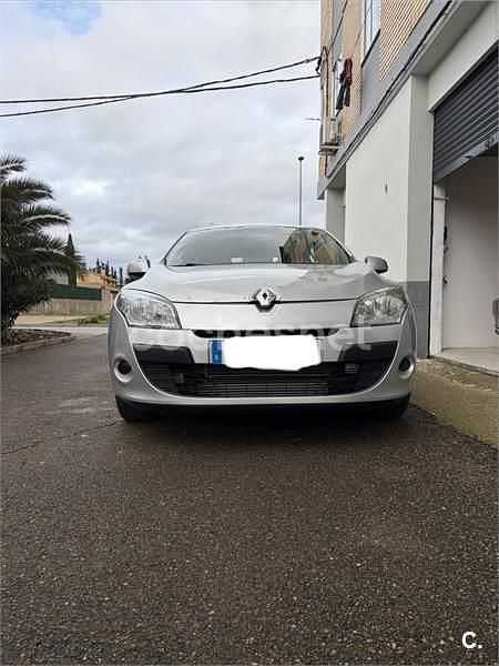 Usado Renault Mégane 105 CV (77 kW) 2010 Gris / plata Berlina