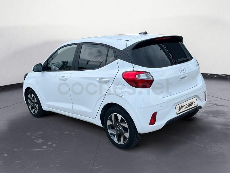 Usado Hyundai i10 63 CV (46 kW) 2025 Blanco Utilitario