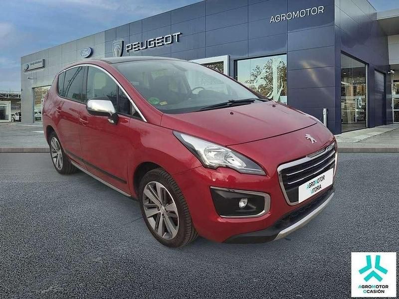 Usado Peugeot 3008 Allure 120 CV (88 kW) 2016 Rojo Monovolumen