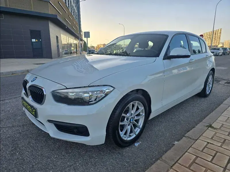 Usado BMW 116 109 CV (80 kW) 2019 Blanco Utilitario