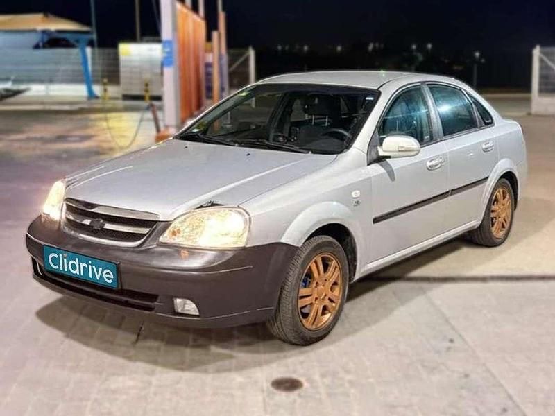 Usado Chevrolet Nubira CDX 121 CV (88 kW) 2006 Gris Berlina