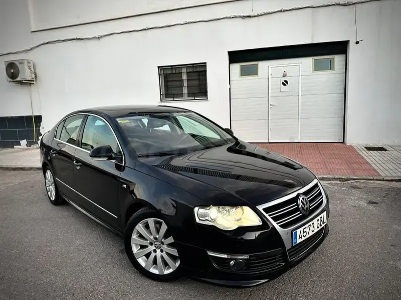 Usado VW Passat R-line 170 CV (125 kW) 2008 Negro Berlina