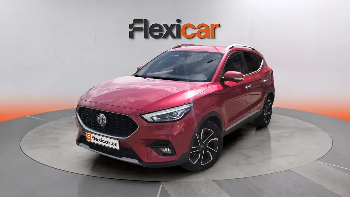 Usado MG ZS Luxury 111 CV (81 kW) 2022 Rojo SUV