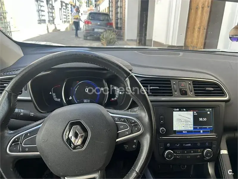 Begagnad Renault Kadjar Zen 110 HK (80 kW) 2015 Vit SUV